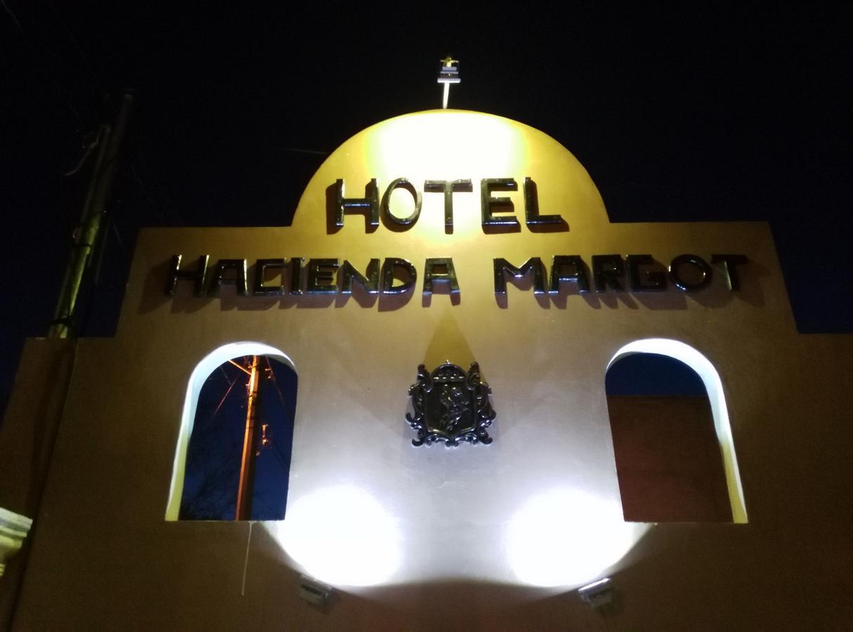 Hotel Hacienda Margot 巴利亚多利德 外观 照片